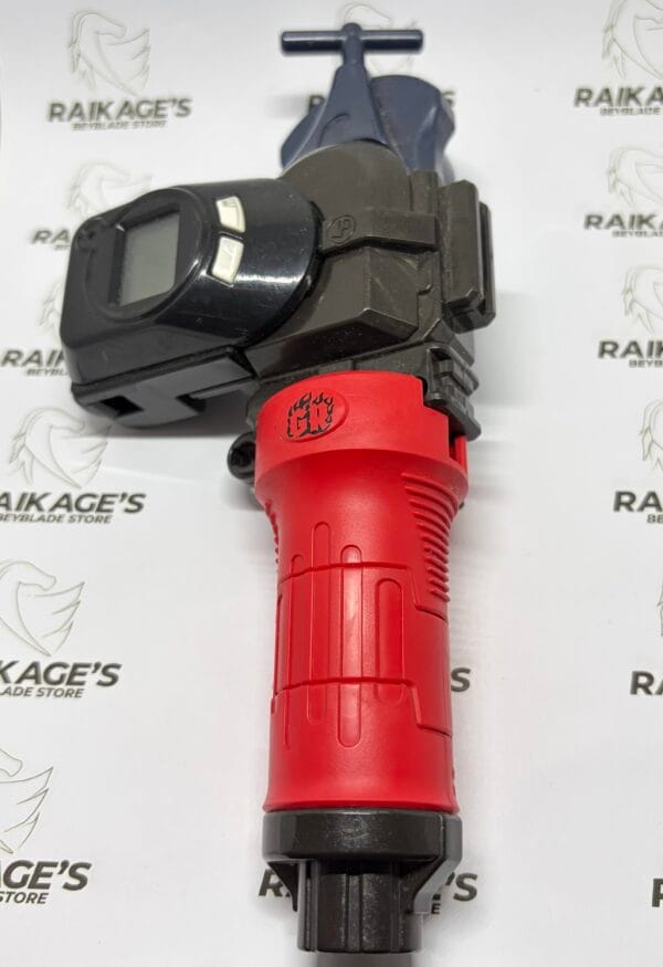 RIGHT LAUNCHER SETUP WITH RUBBER GRIP AND BEYPOINTER
